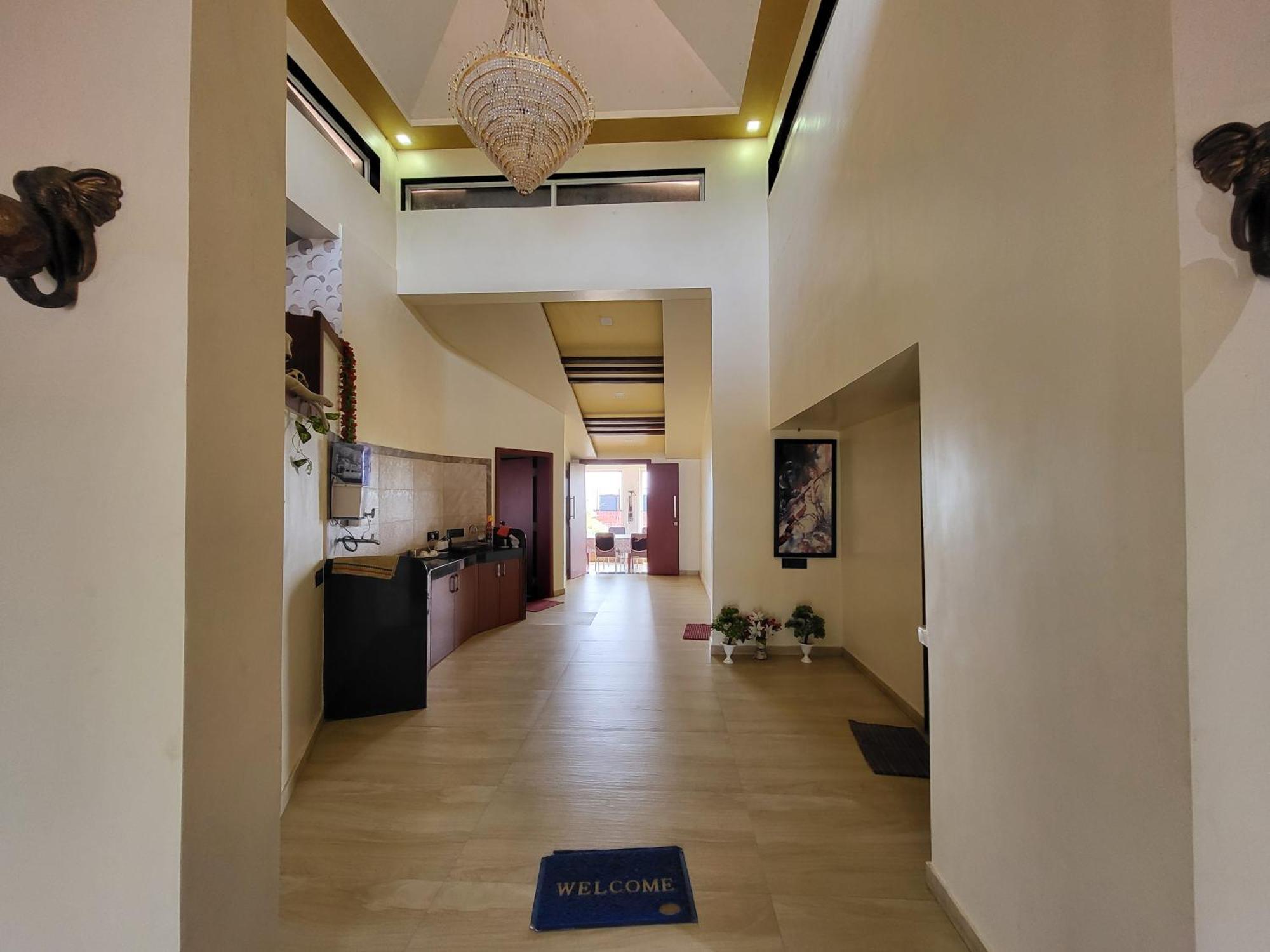 Paras Holiday Home Satara Exteriér fotografie